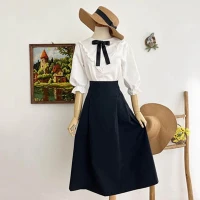 چگونه شومیز را با دامن استایل کنیم؟