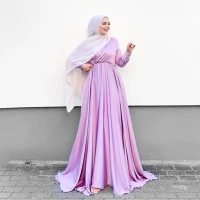 استایل شیک با روسری قواره بزرگ و عبا