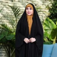 چگونه چادر مشکی را راحت و شیک سر کنیم؟