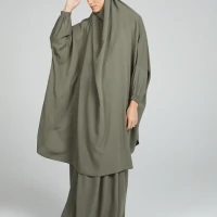 جلباب چیست؟ | انواع جلباب و تفاوت آن با چادر و عبا