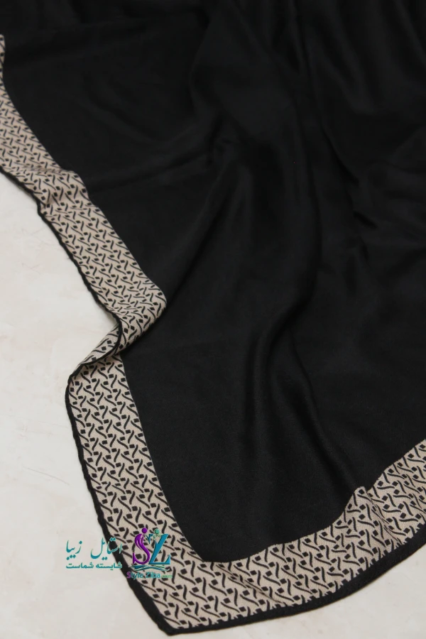 روسری مشکی حاشیه دار آندیا (کد 03)