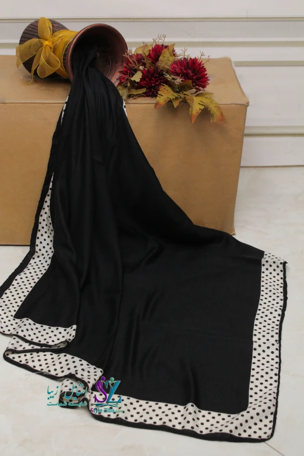 روسری مشکی حاشیه دار آندیا (کد 05)