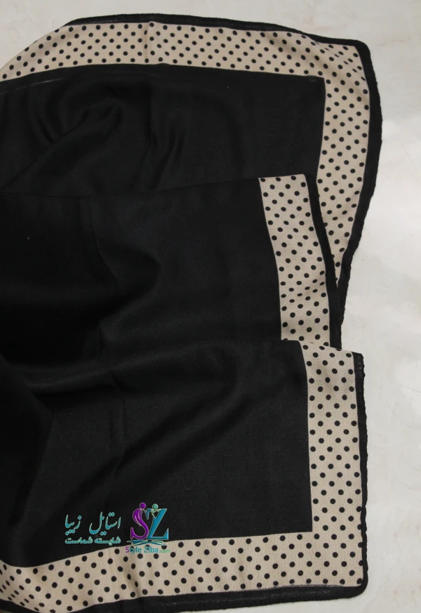 روسری مشکی حاشیه دار آندیا (کد 06)