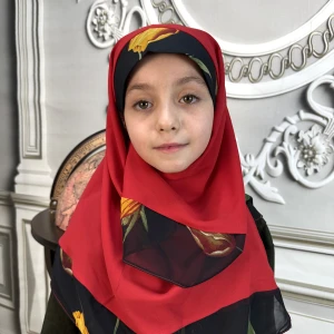 مقنعه دکمه دار بچگانه قرمز(طرح1)