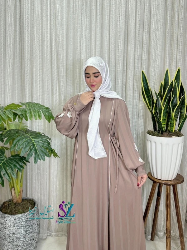 عبا زنانه کریشه لاینی نغمه (کرم تیره-سفید)