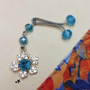 گیره روسری مهربان آویزدار زرین(04)