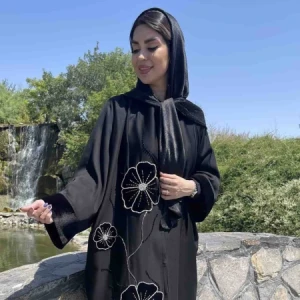 مانتو عبایی جواهر دوزی گلبرگ