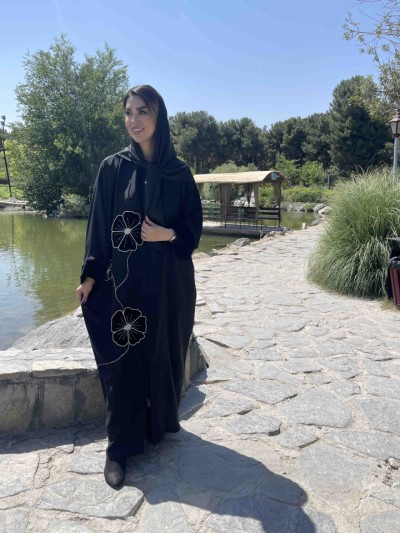 مانتو عبایی جواهر دوزی گلبرگ