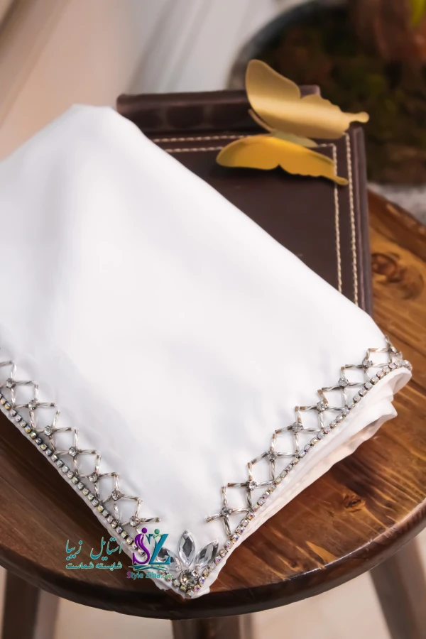 روسری کار شده مدیسا (سفید)
