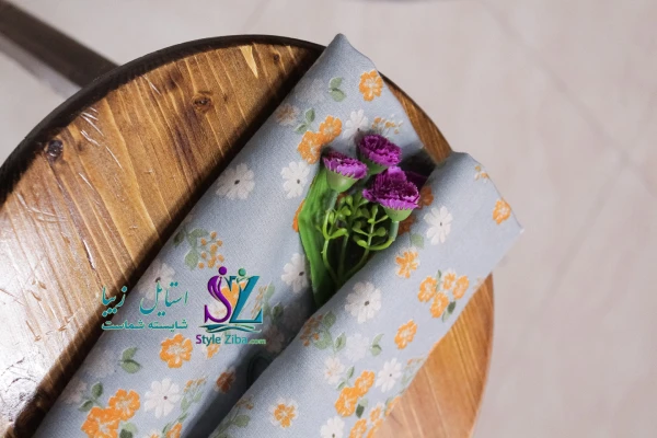 روسری گل دار پریا