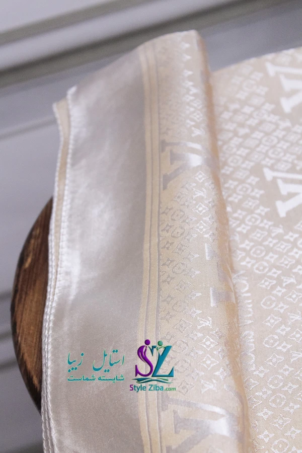 روسری ابریشم گونل (کاراملی)