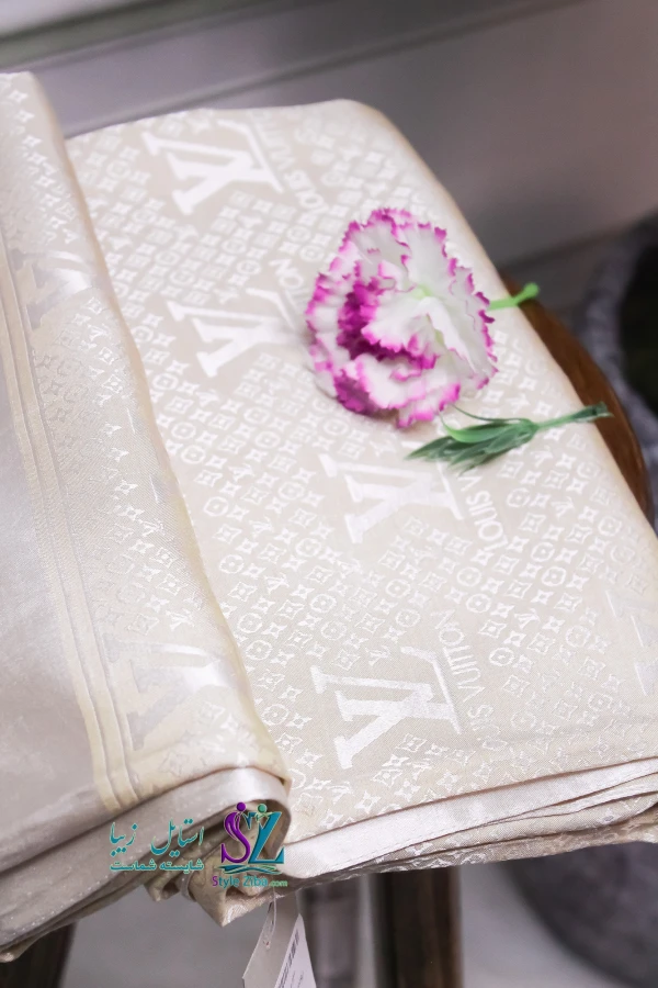 روسری ابریشم گونل (کاراملی)